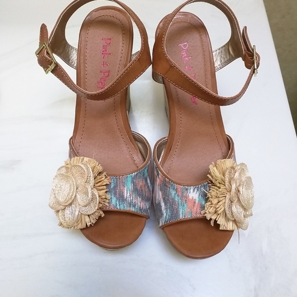 Pink & Pepper Shoes - NIB Pink & Pepper platform sandals